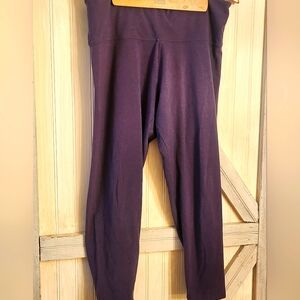Victorias Secret Victorias sport xl capri leggings EUC